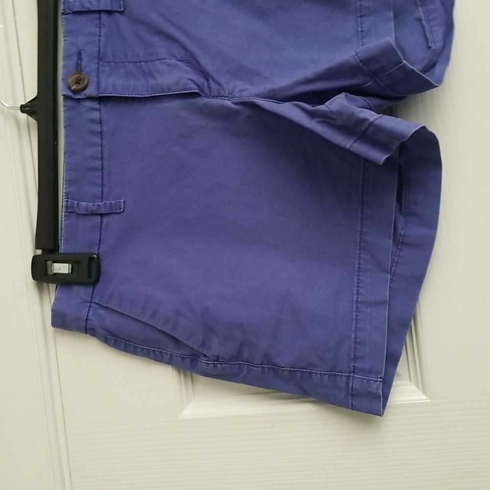 Old Navy Everyday Shorts - Picture 2 of 13